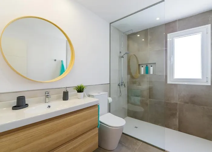 Delmeza By 卡列罗港